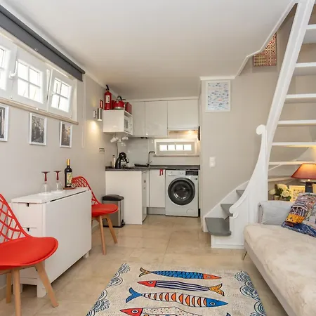 Bica Little House Апартаменты *